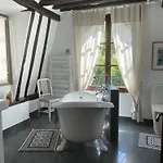 Evergreen Bed & Breakfast 3*